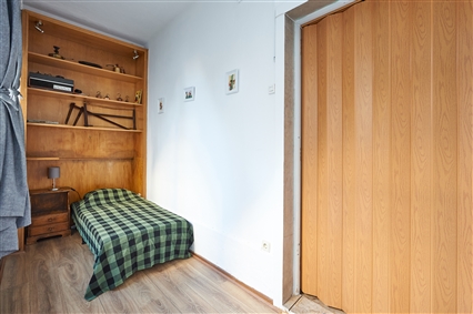 small bedroom